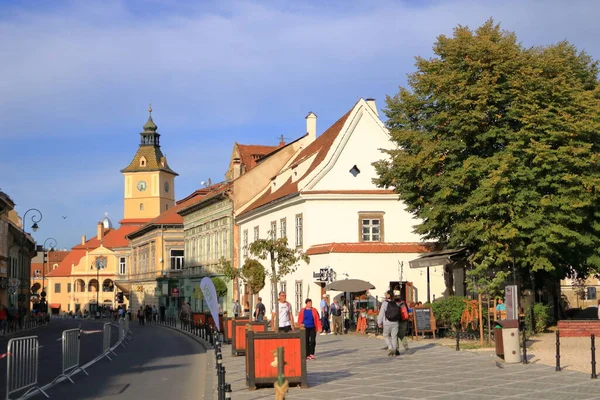 September 2021 Brasov Kronstadt Romania Transylvania Tourists Ancient Street Medieval — Zdjęcie stockowe