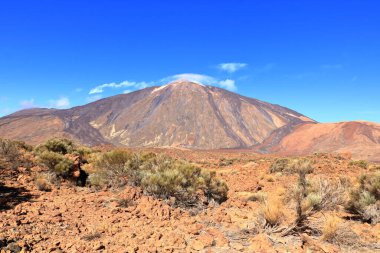 Tenerife adasındaki Panorama manzaralı Pico del Teide volkanı