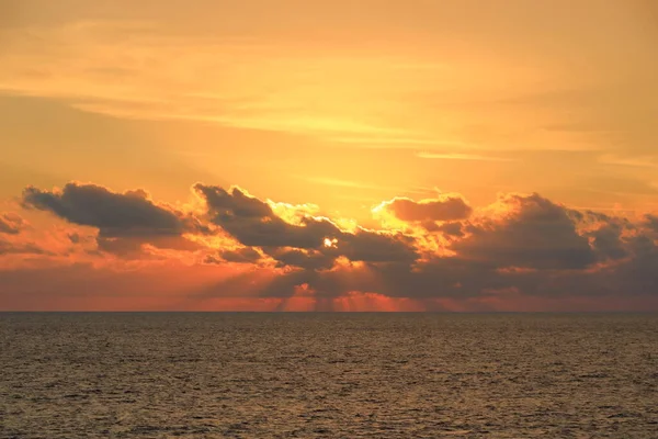 Sunset Cruise Ship Horizon — Stockfoto