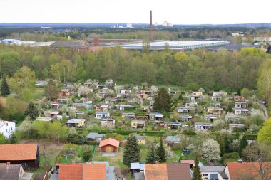 Almanya 'nın Eberswalde, Brandenburg kentindeki manzaranın Arial Fotoğrafı (Finow Tower' dan)