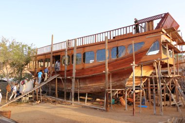 21 Mart 2022 - Umman 'daki Sur: Kayıkhanede ahşap bir dalış