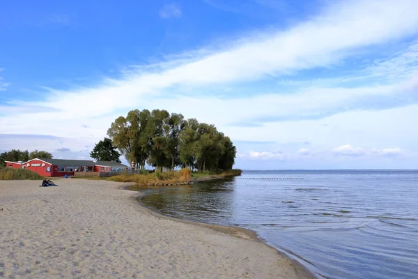 ชายหาดท Stettiner Haff Moenkebude ในเมกเลนเบ กตะว นตก Pomerania — ภาพถ่ายสต็อก