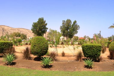 Bimmah subatanı çevresindeki bölge, Sultan Umman 'ın en güzel doğal subatanı.