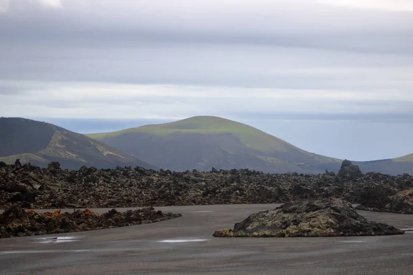 Vulkaniska Landskapet Med Vulkaner Och Kratrar Lanzarote Kanarieöarna Spanien — Stockfoto