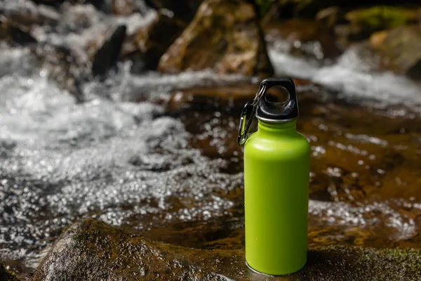 Camping Steel Bottle Water Stone Mountain River Stok Fotoğraf