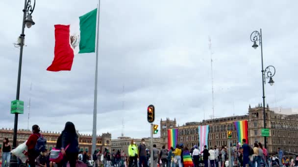 Mexico City Mexiko Červen 2021 Mexická Vlajka Vlaje Vzduchu Zocalu — Stock video