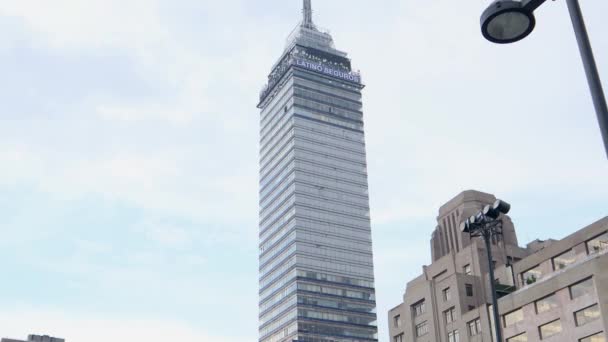Mexiko Stadt Mexiko September 2021 Vertikaler Schwenk Des Lateinamerikanischen Turms — Stockvideo