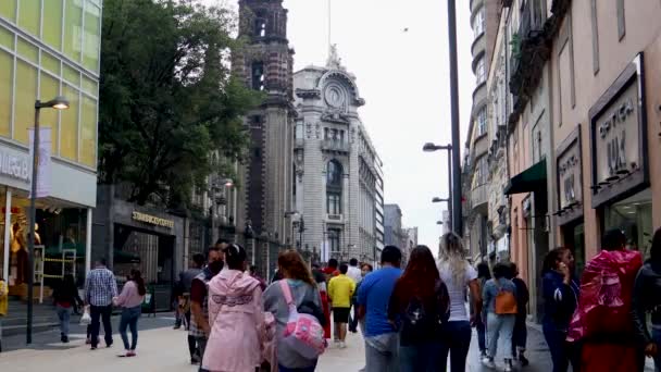Cidade México México Setembro 2021 Pessoas Andando Rua Madero Centro — Vídeo de Stock