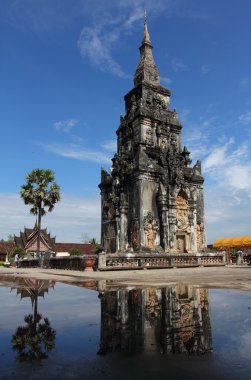Ing asmak stupa, savannakhet, laos.