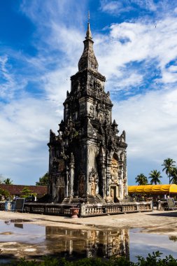 Ing asmak stupa, savannakhet, laos.