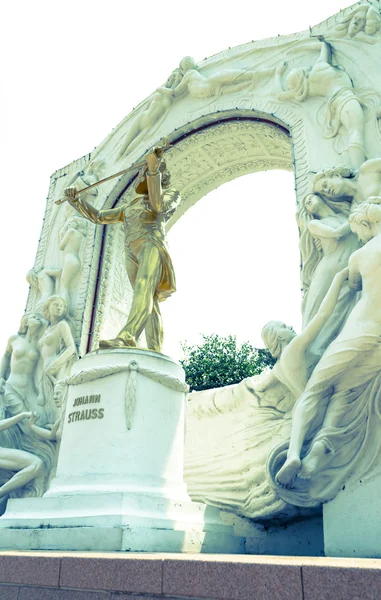 A Estátua de Johann Strauss — Fotografia de Stock