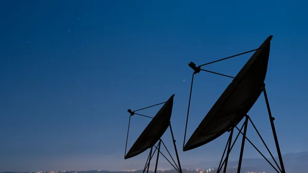 Antena satelit — Fotografie, imagine de stoc