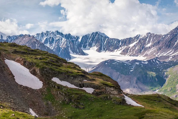 Amazing Summer View Beautiful Glacier Snow Mountain Peaks Slopes Covered — Stock Photo, Image