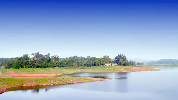 Panorama jeziora . — Zdjęcie stockowe