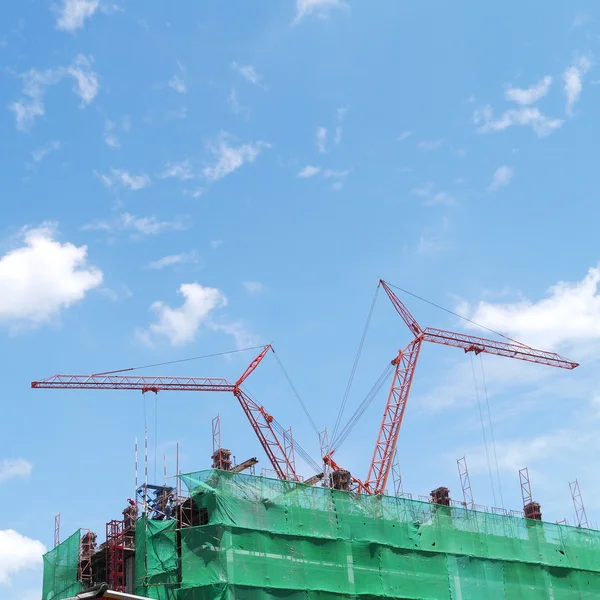 Construction with cranes . — Stock Photo, Image