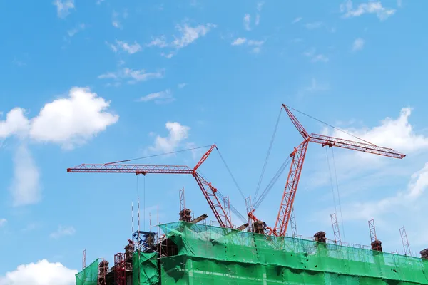 Construction with cranes . — Stock Photo, Image