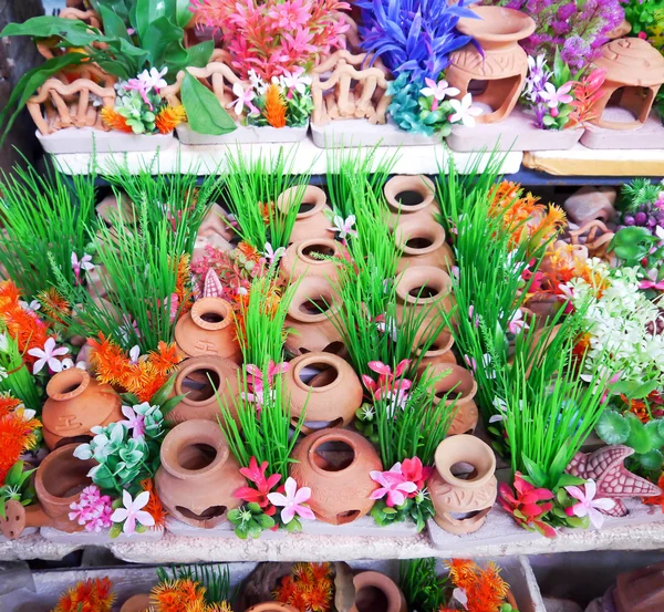 Bunt für Fischbecken. — Stockfoto