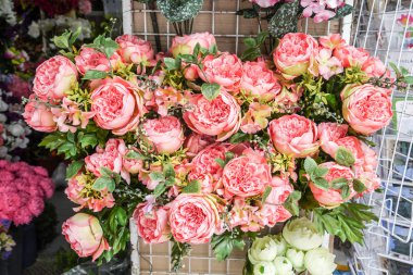 renkli yapay çiçek .