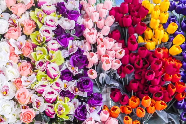 Colorato fiore artificiale  . — Foto Stock