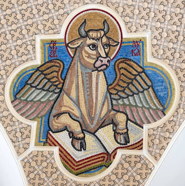 Bou Înaripat Simbolul Evangheliei Apostolului Luca — Fotografie, imagine de stoc