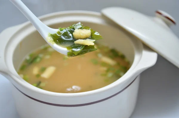 Miso soup with tofu and seaweed — Stock Photo, Image