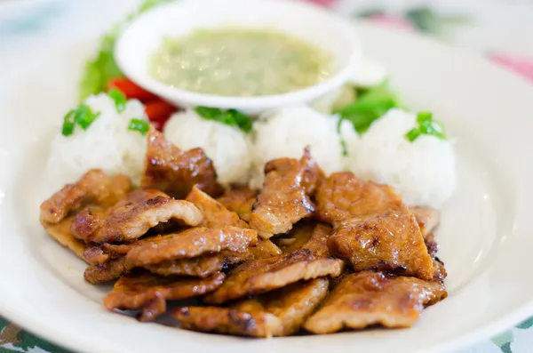 Pork grill with noodles — Stock Photo, Image