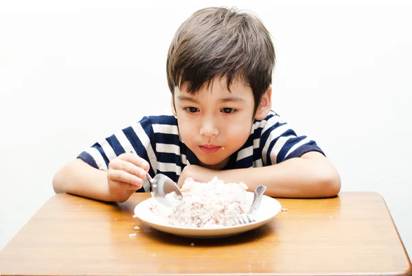 เด็กน้อยไม่อยากกินอาหาร — ภาพถ่ายสต็อก
