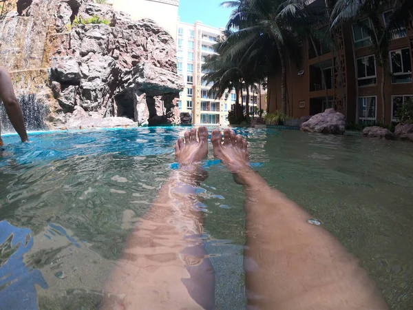 Familia Feliz Parque Acuático Vacaciones —  Fotos de Stock