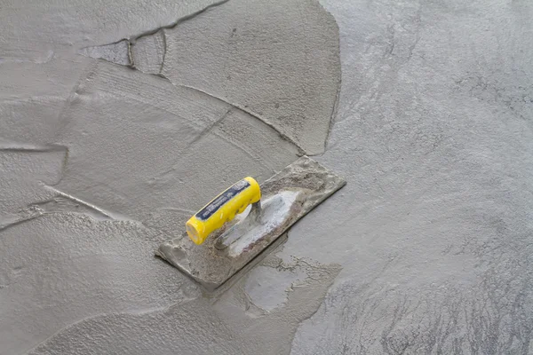 Trowel on fresh concrete — Stock Photo, Image