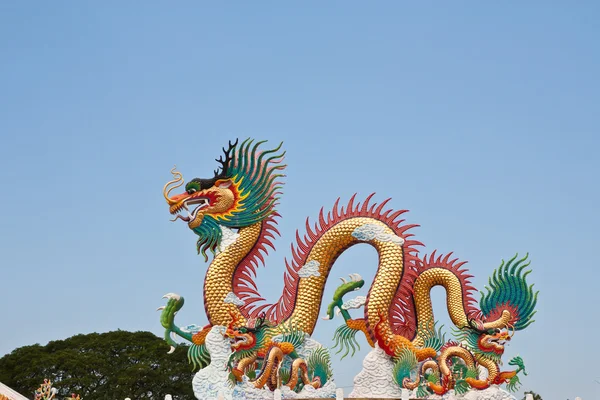 Chinesische Drachenstatue — Stockfoto