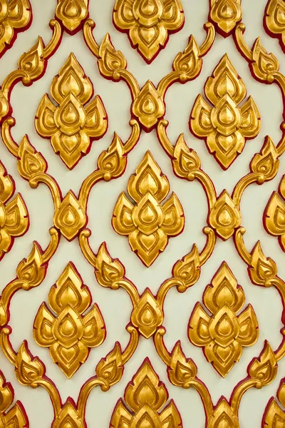 Texture d'art de style thaï sur mur de temple blanc — Photo