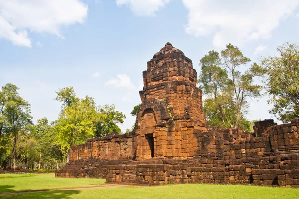 Khmer temples in Mueang Sing historical park — Stock Photo, Image