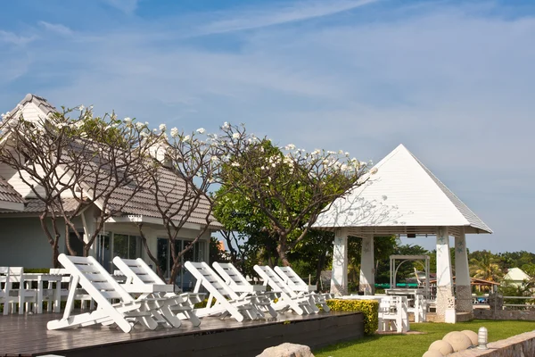 Beach chairs at resort — Stock Photo, Image