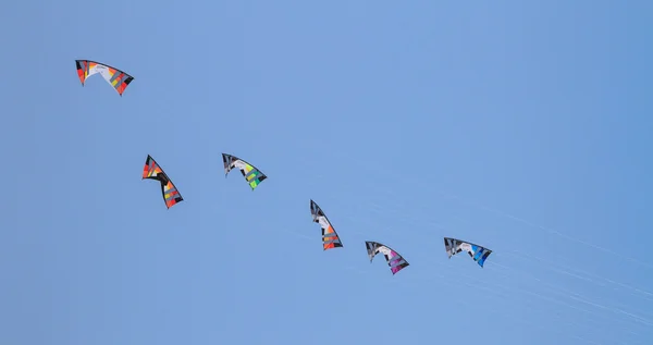 Pipas no céu azul — Fotografia de Stock