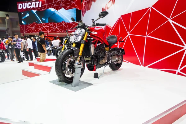 A motocicleta Ducati em exposição no 35th Bangkok International Motor Show 2014 — Fotografia de Stock