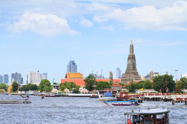 Tempio di Wat Arun a Bangkok, Thailandia — Foto Stock