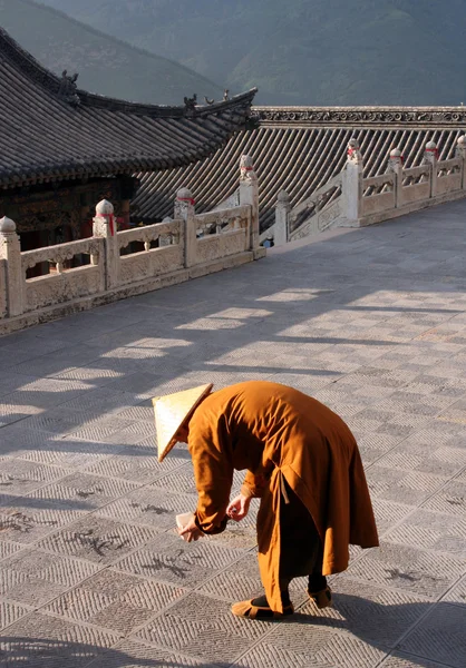 Monge budista no Templo de Nanshan, Wutaishan Prainting Caligrafia — Fotografia de Stock