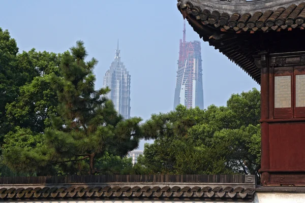 A view of Jin Mao tower and Shanghai World Financial Center (in — Stock Photo, Image