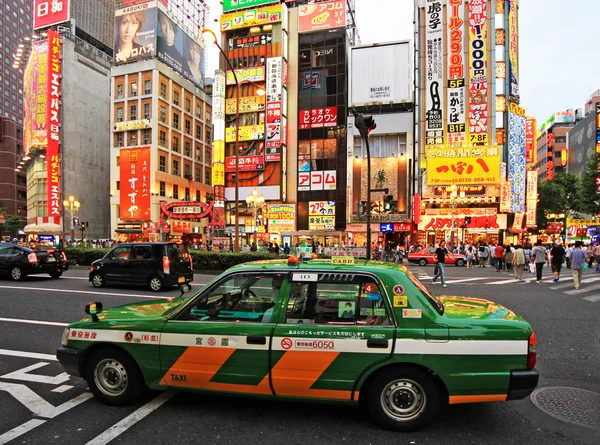 Karakteristiek groene taxi van tokyo, japan — Stockfoto
