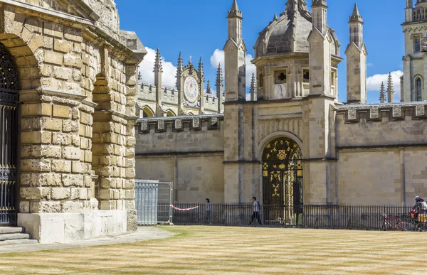 Decoratieve toegang tot alle ziel college, oxford, Engeland — Stockfoto