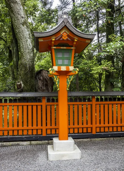 Ornamental orange wooden lantern at a japanese shinto shrine — Stock Photo, Image