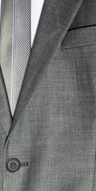 bir gri takım elbise kravat birlikte ayrıntısı