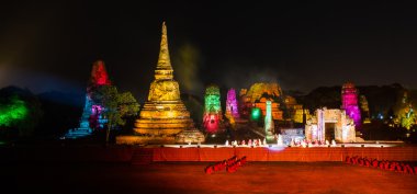 Ayutthaya Ligth ve ses tanıtımı ve Tay dili tarihi oyunculuk