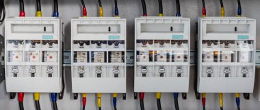 statik enerji metre ve devre kesici ile yeni Denetim Masası