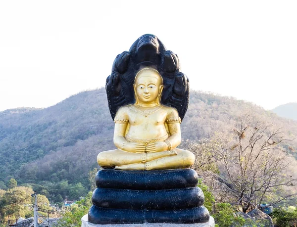 佛雕像 phrabuddhachay 庙沙拉武里泰国. — 图库照片