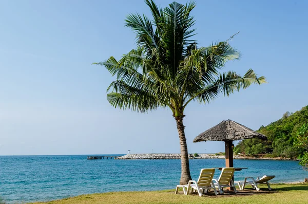 Wunderschöner tropischer Strand in Rayong, Thailand — Stockfoto