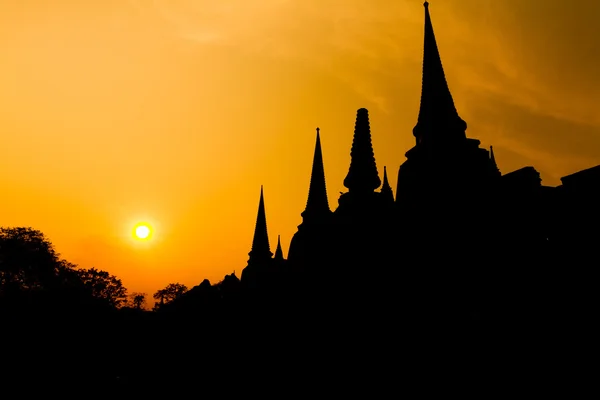 Pagoda wat phra sri sanphet tapınağında alacakaranlık, ayutthaya, Tayland — Stok fotoğraf