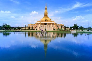 Pagoda mahabua, roi et, thailand