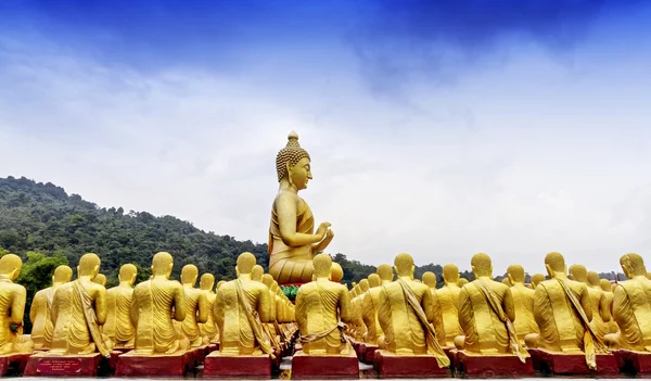 Widok posągu Buddy w nakonnayok, Tajlandia — Zdjęcie stockowe