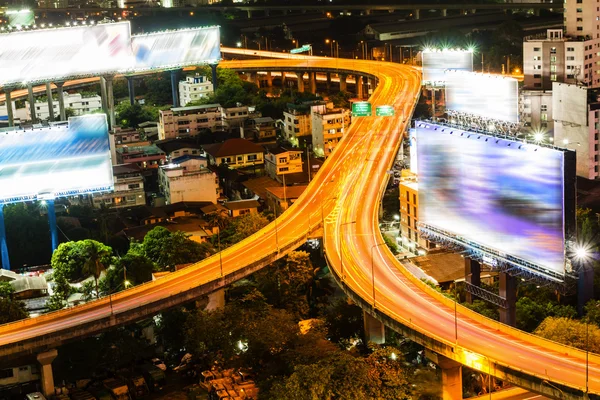 Bangkok città con traffico principale di notte — Foto Stock